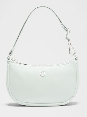 Lululemon city essentials mini shoulder bag